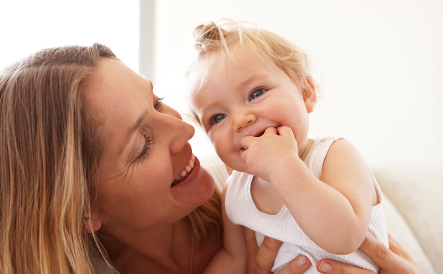 Baby Feeding Guide Baby Feeding Schedule By Age Enfamil